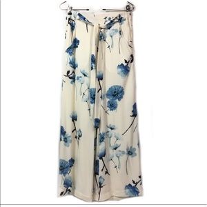 Wilfred wide leg pants from Aritzia.